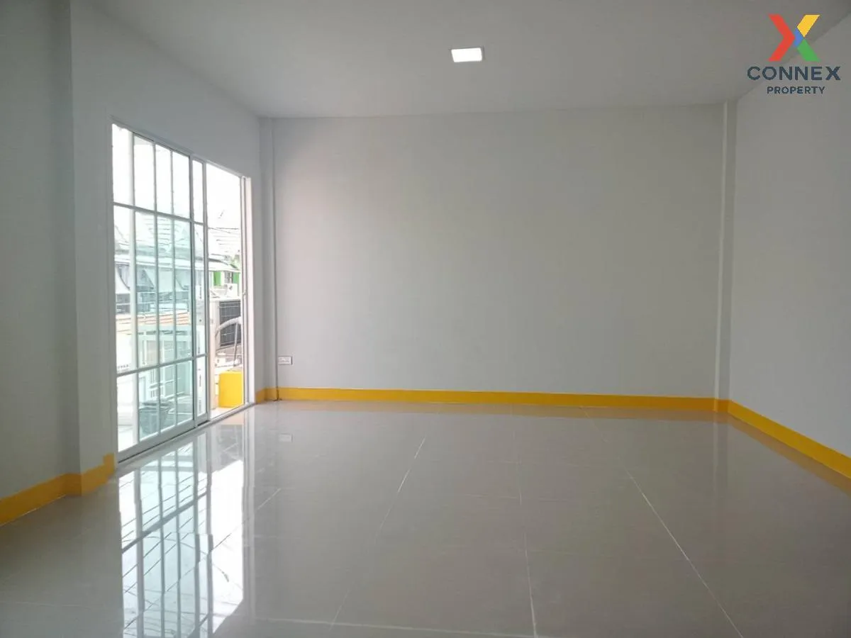 ขายทาวน์เฮ้าส์/ทาวน์โฮม  บ้านสุชา ละหาร บางบัวทอง นนทบุรี CX-1159