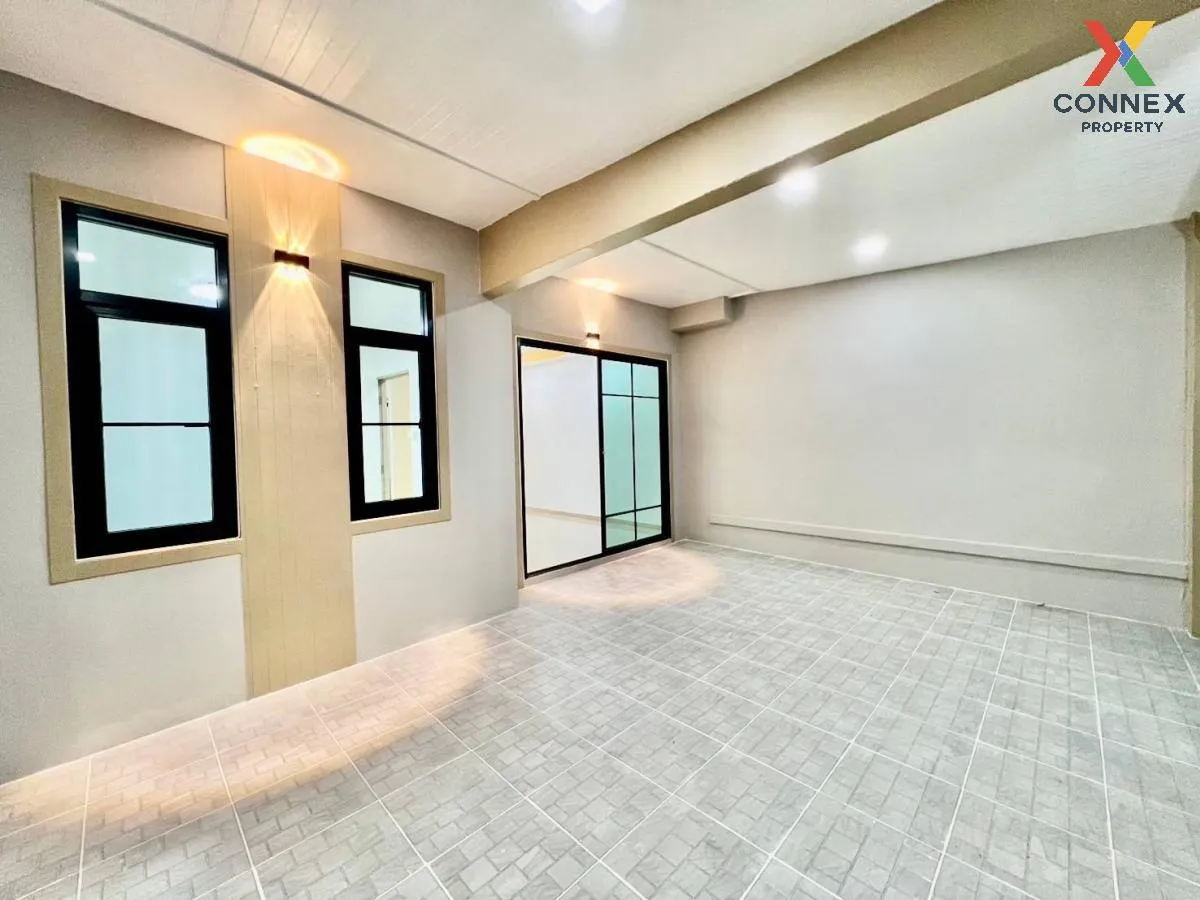 ขายทาวน์เฮ้าส์/ทาวน์โฮม  บ้านพฤกษา 3 บางบัวทอง รีโนเวทใหม่ บางคูร 4