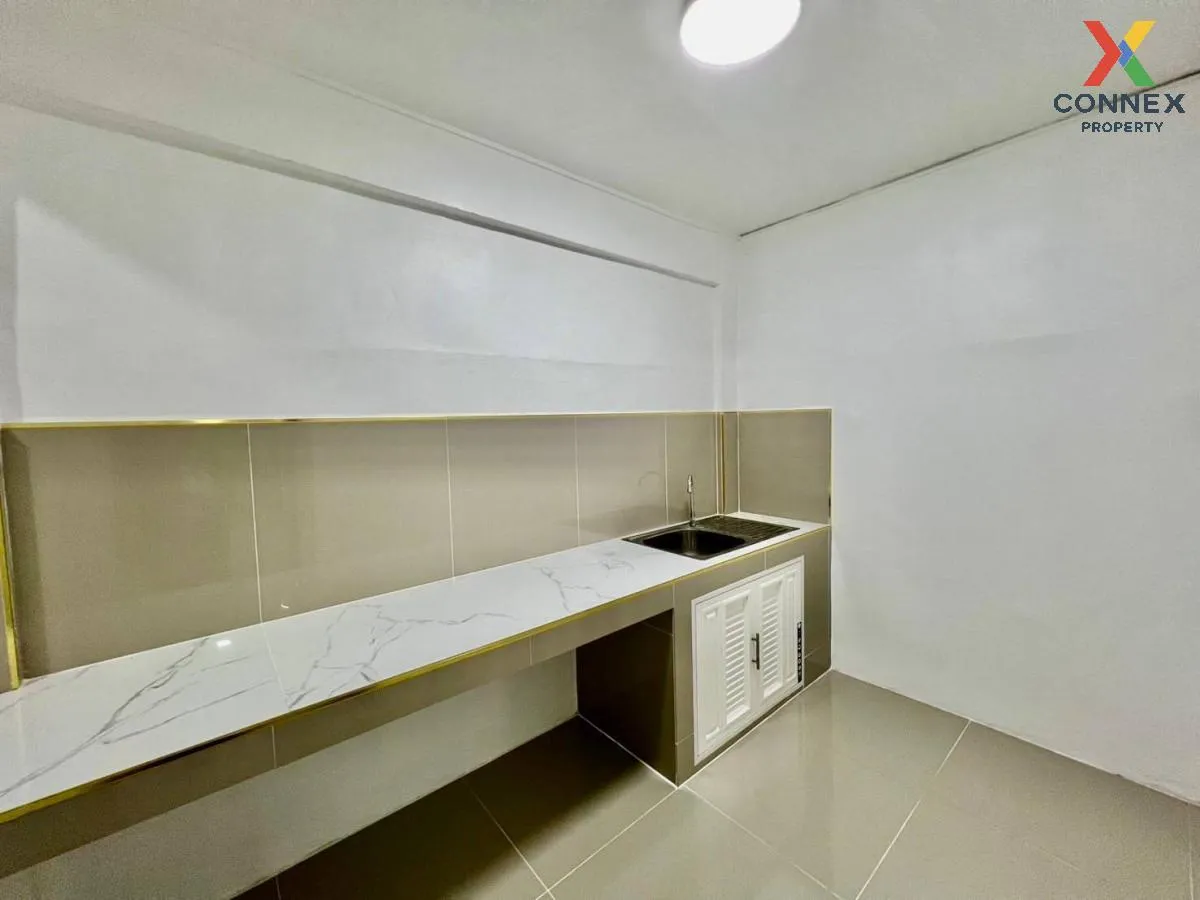 ขายทาวน์เฮ้าส์/ทาวน์โฮม  บ้านพฤกษา 3 บางบัวทอง รีโนเวทใหม่ บางคูร