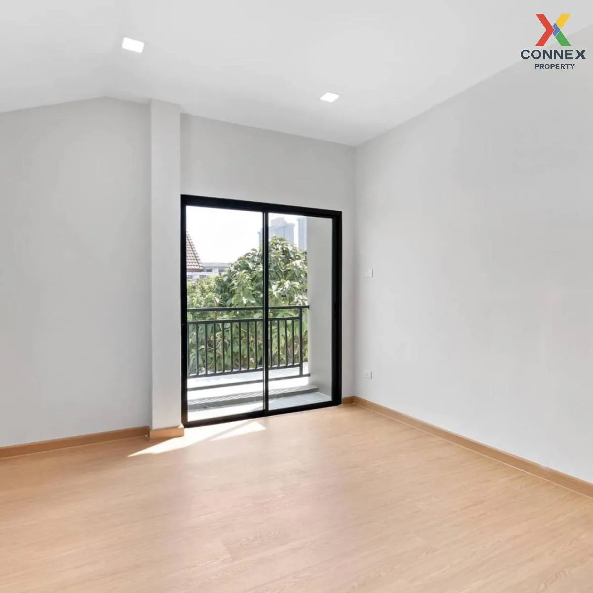 For Sale House , Baan Kritsada Nakhon 10 , wide frontage , newly  For Sale House , Baan Kritsada Nakhon 10 , wide frontage , newly