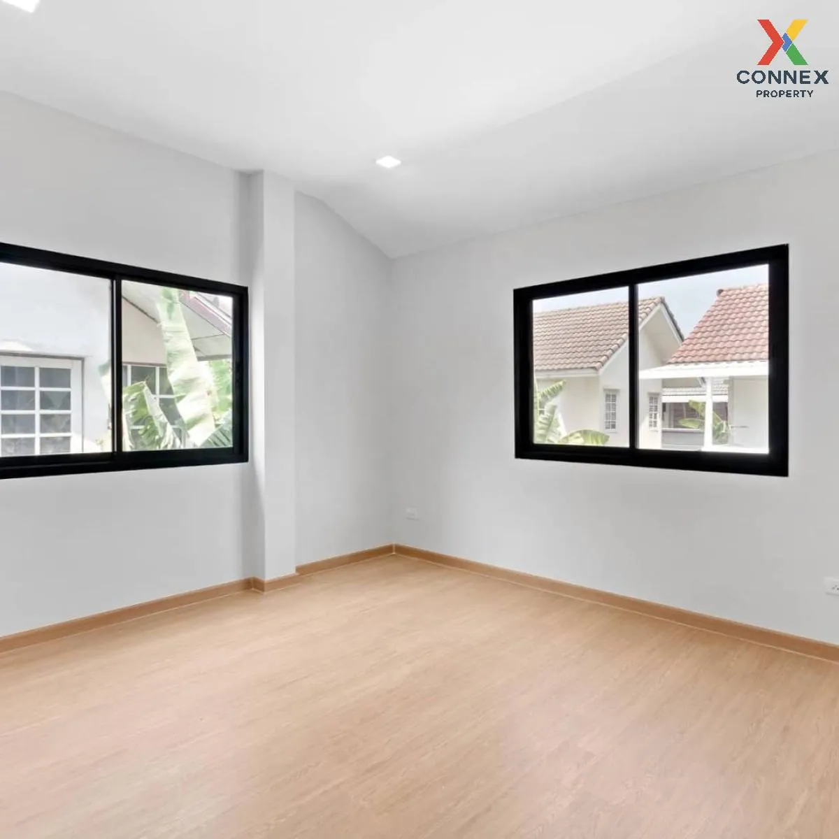 For Sale House , Baan Kritsada Nakhon 10 , wide frontage , newly  For Sale House , Baan Kritsada Nakhon 10 , wide frontage , newly