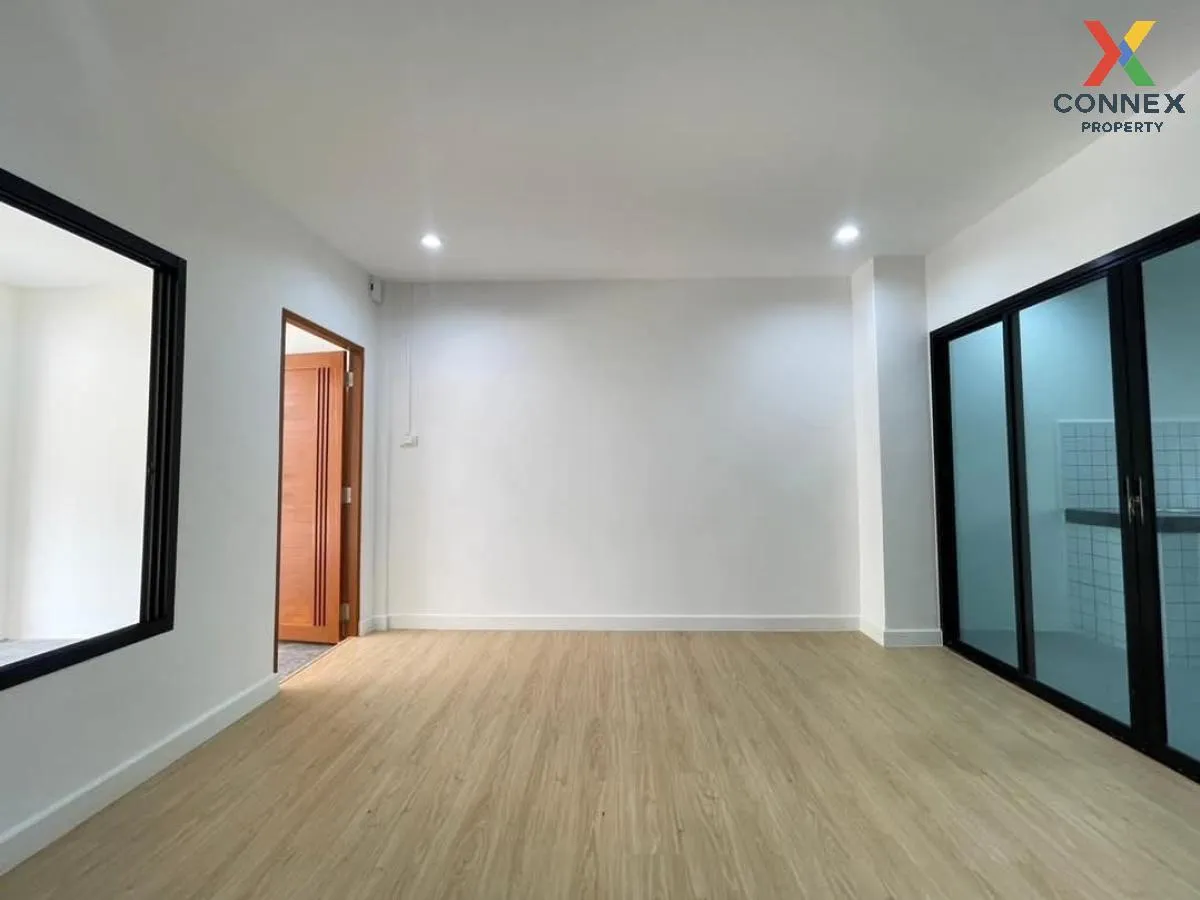For Sale Townhouse/Townhome  , K.C. Ramindra 2 , Sam Wa Tawan Tok For Sale Townhouse/Townhome  , K.C. Ramindra 2 , Sam Wa Tawan Tok