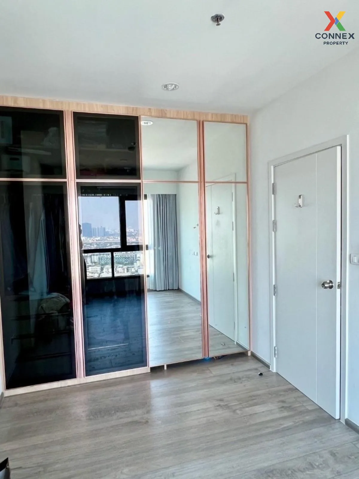 ขายคอนโด  เดอะ สเตจ เตาปูน - อินเตอร์เชนจ์ MRT-เตาปูน บางซื่อ เขต 3