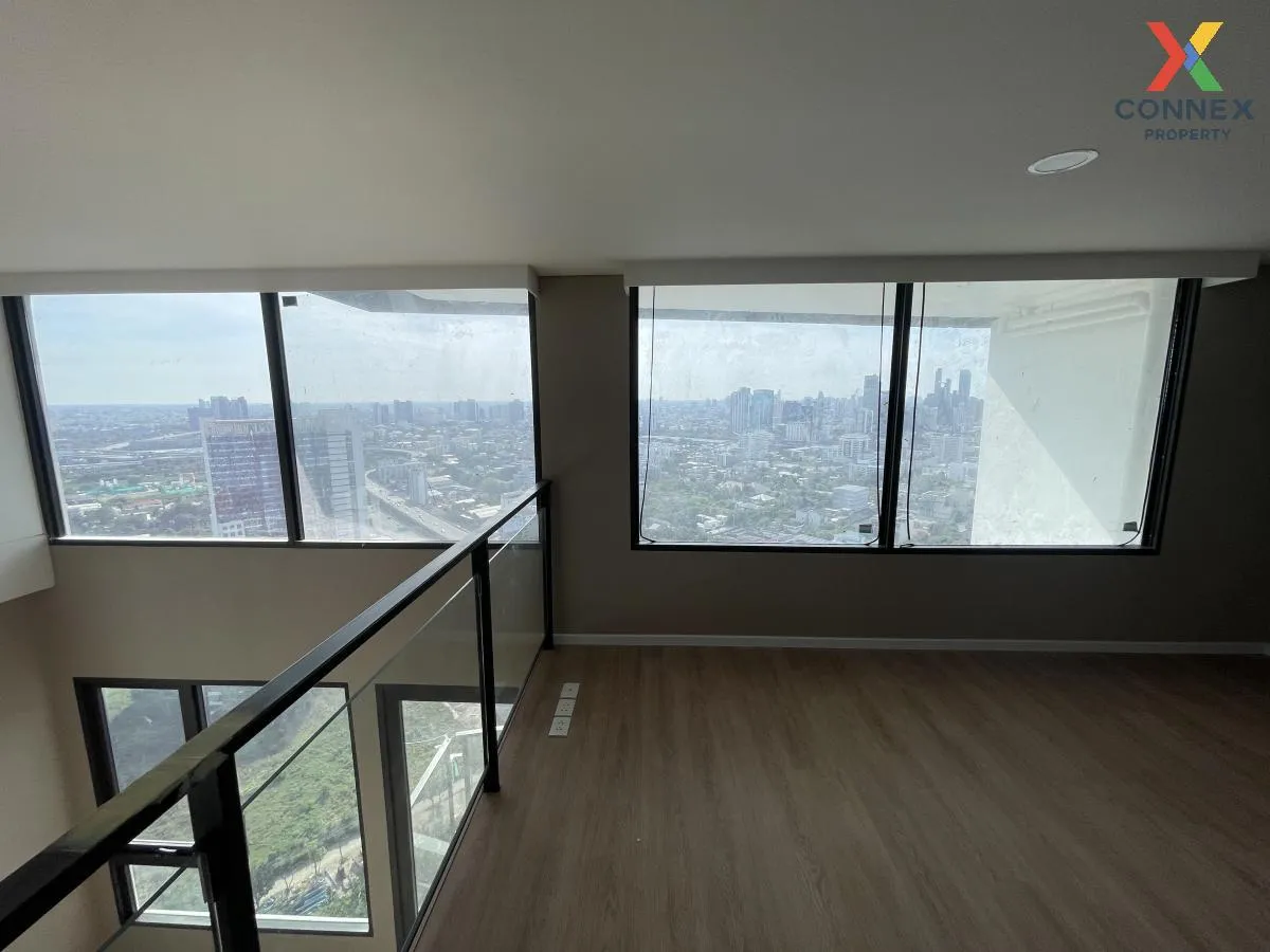 ขายคอนโด  ไซมิส พระราม 9 (แลนด์มาร์ค @MRTA Station) ดูเพล็กซ์ วิว ขายคอนโด  ไซมิส พระราม 9 (แลนด์มาร์ค @MRTA Station) ดูเพล็กซ์ วิว 3