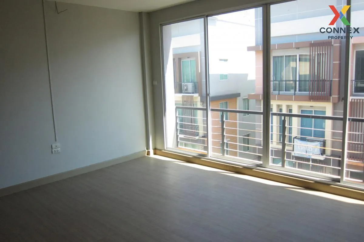 For Sale Commercial Building , RK BiZ Center Moterway - Airportli 4