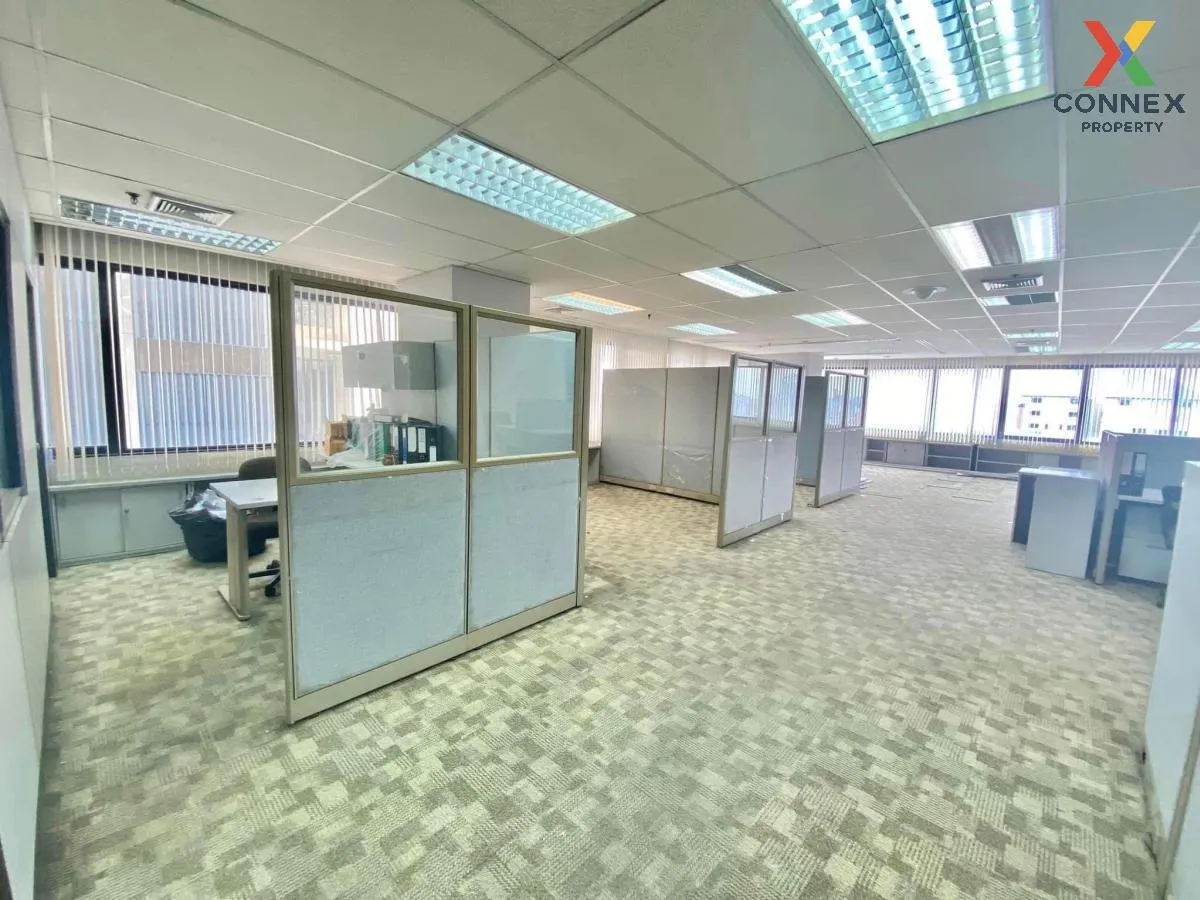 For Rent Office , Ocean Tower 2 , MRT-Sukhumvit , Khlong Toei Nue 3