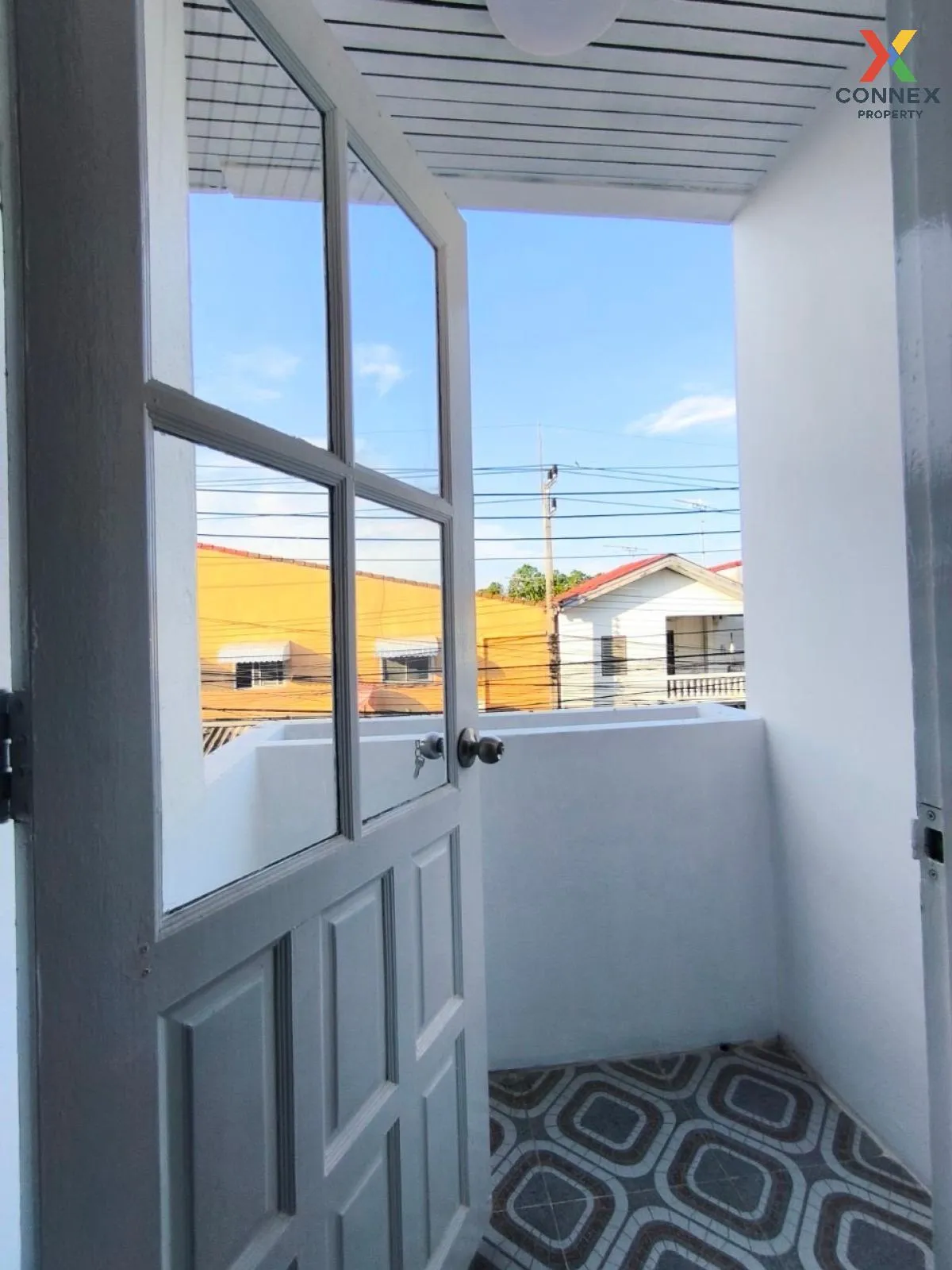 For Sale Townhouse/Townhome  , Uthong Place 2 , newly renovated , For Sale Townhouse/Townhome  , Uthong Place 2 , newly renovated ,