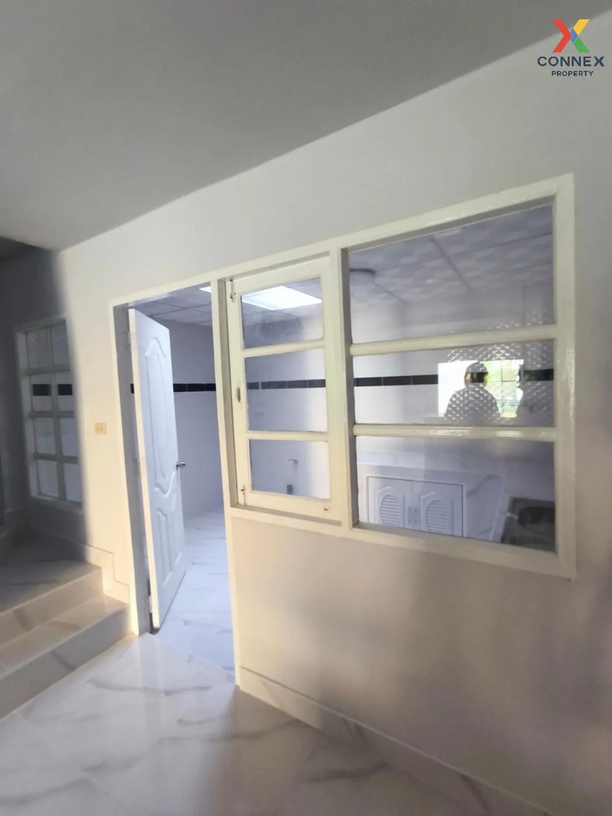 For Sale Townhouse/Townhome  , Uthong Place 2 , newly renovated , For Sale Townhouse/Townhome  , Uthong Place 2 , newly renovated ,