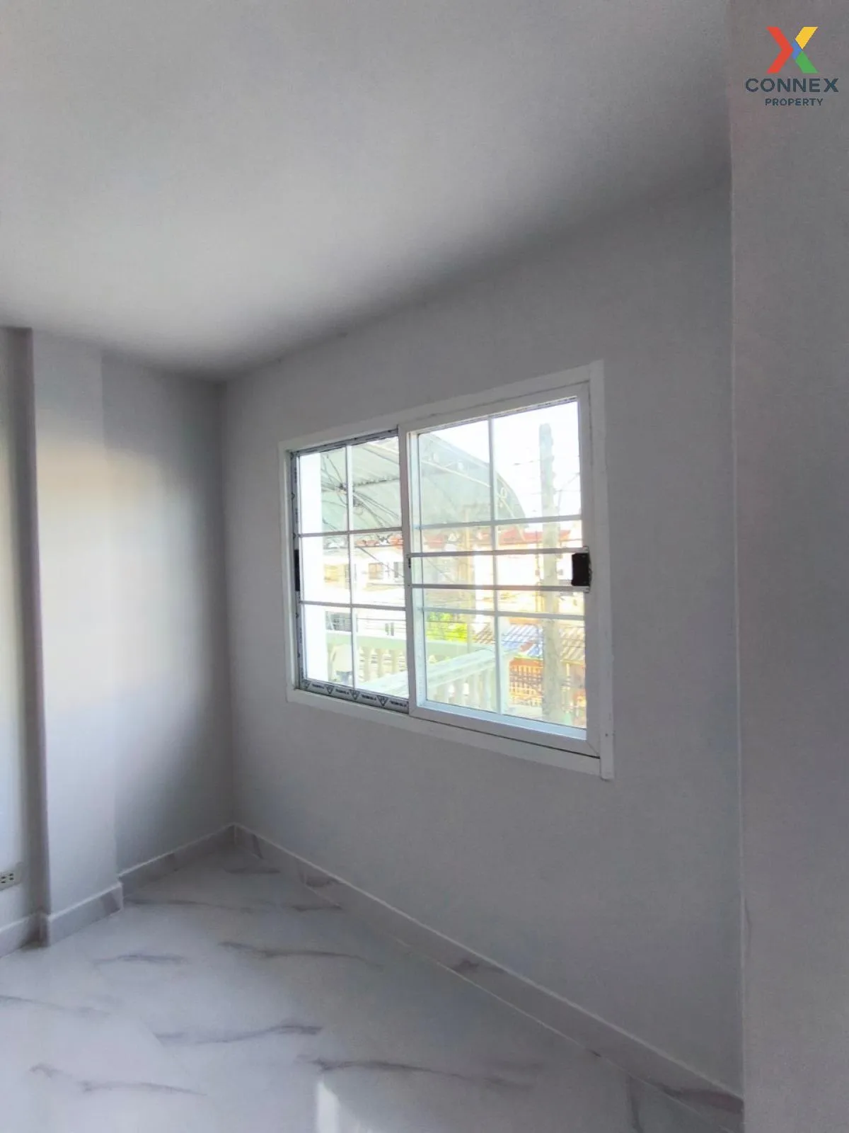 For Sale Townhouse/Townhome  , Uthong Place 2 , newly renovated , For Sale Townhouse/Townhome  , Uthong Place 2 , newly renovated ,