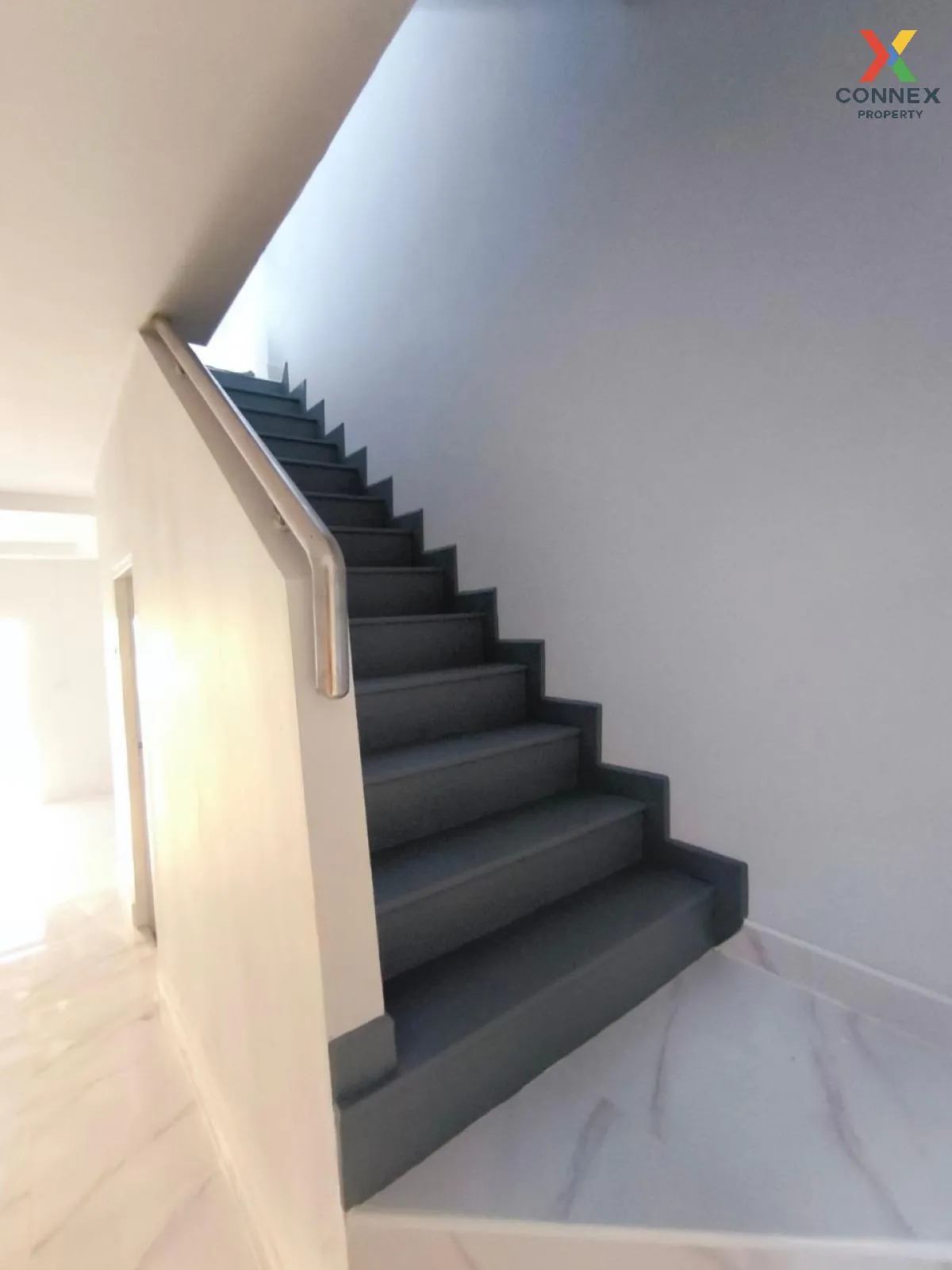 For Sale Townhouse/Townhome  , Uthong Place 2 , newly renovated , For Sale Townhouse/Townhome  , Uthong Place 2 , newly renovated ,