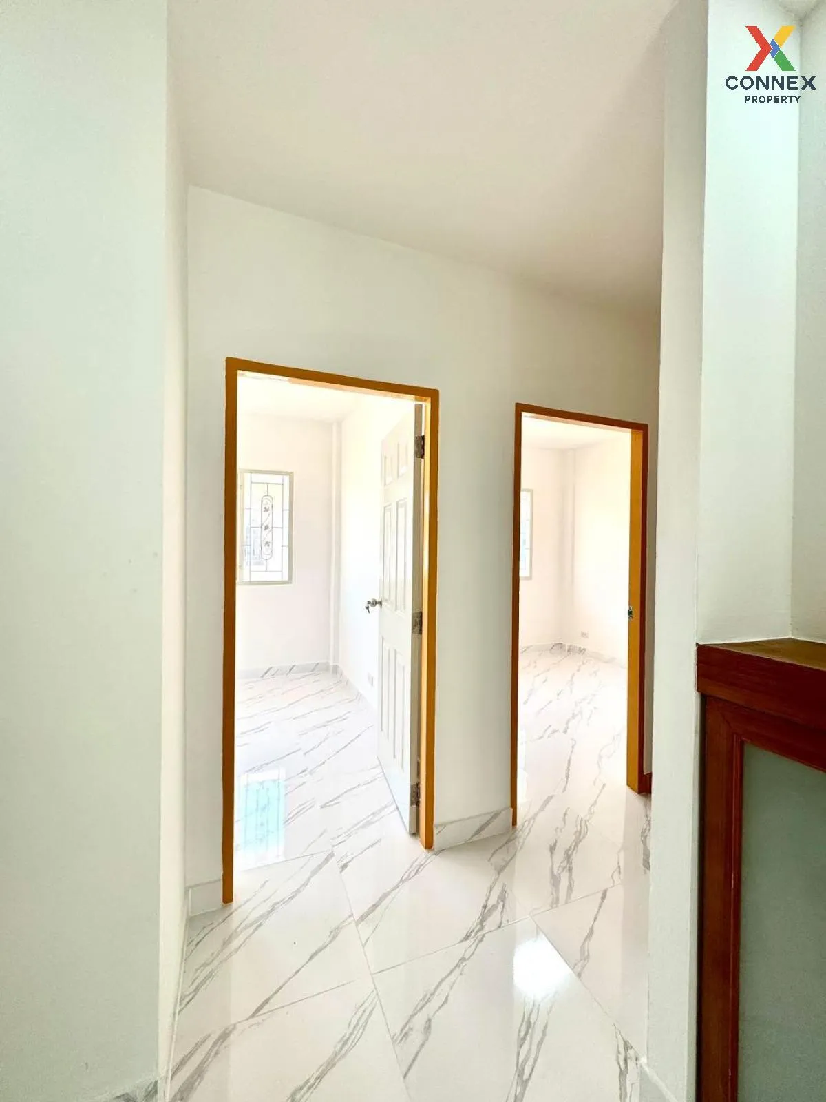 For Sale Townhouse/Townhome  , U Thong Place 5 , newly renovated 