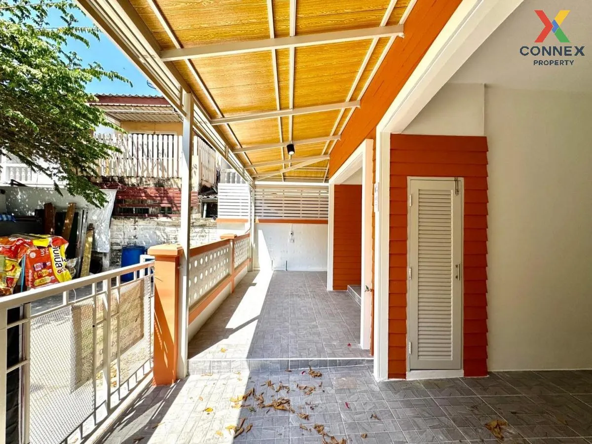 For Sale Townhouse/Townhome  , U Thong Place 5 , newly renovated 