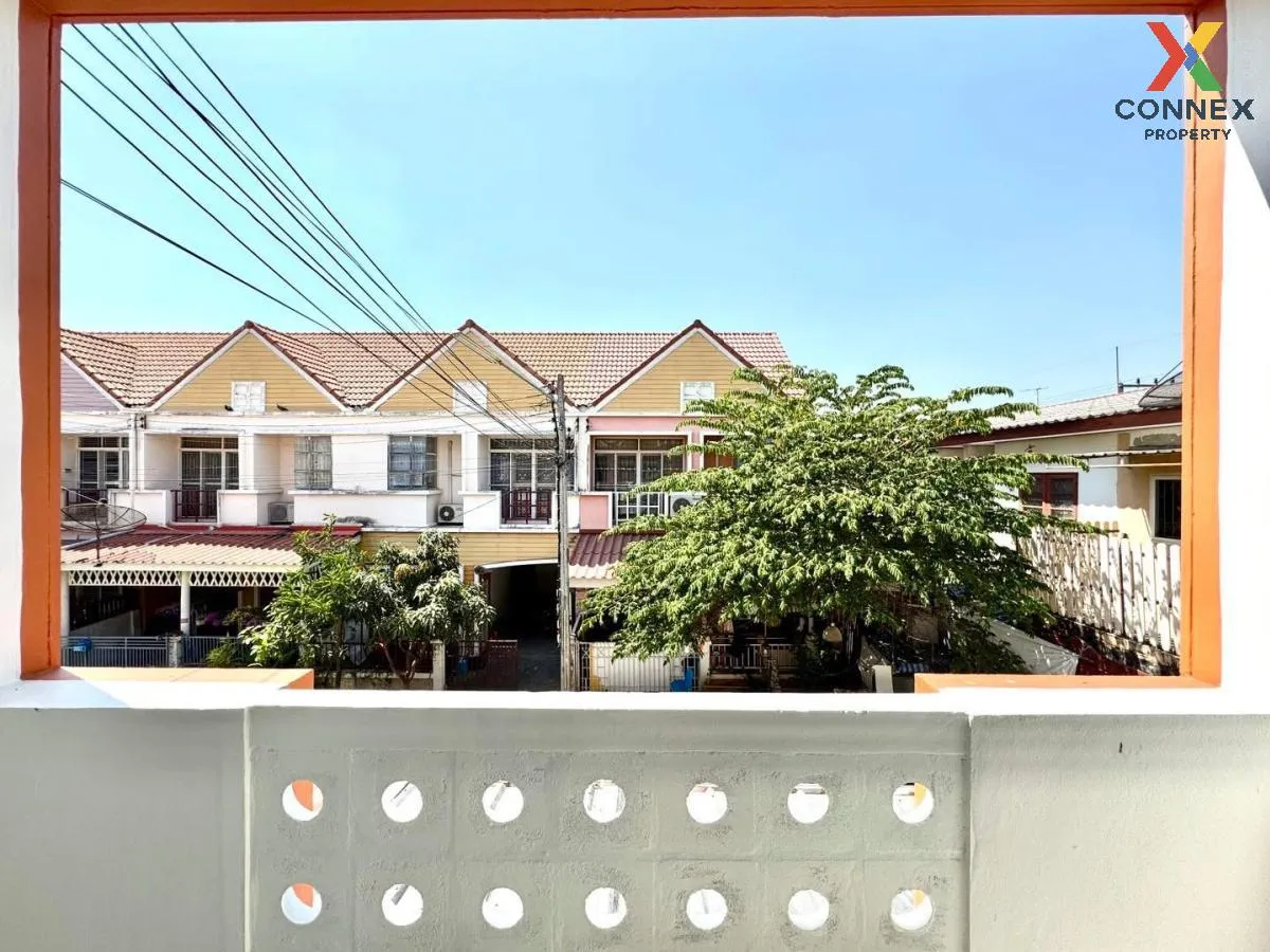 For Sale Townhouse/Townhome  , U Thong Place 5 , newly renovated 