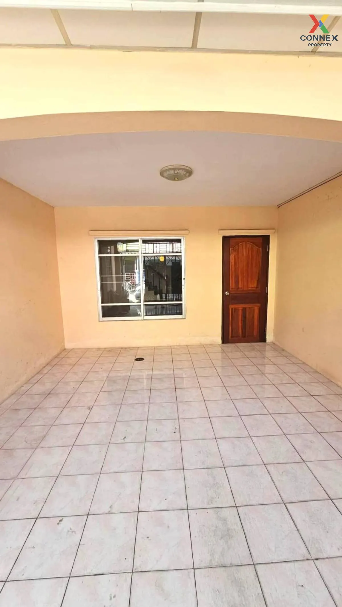 For Sale Townhouse/Townhome  , K.C. Ramindra 1 , Sam Wa Tawan Tok For Sale Townhouse/Townhome  , K.C. Ramindra 1 , Sam Wa Tawan Tok 2