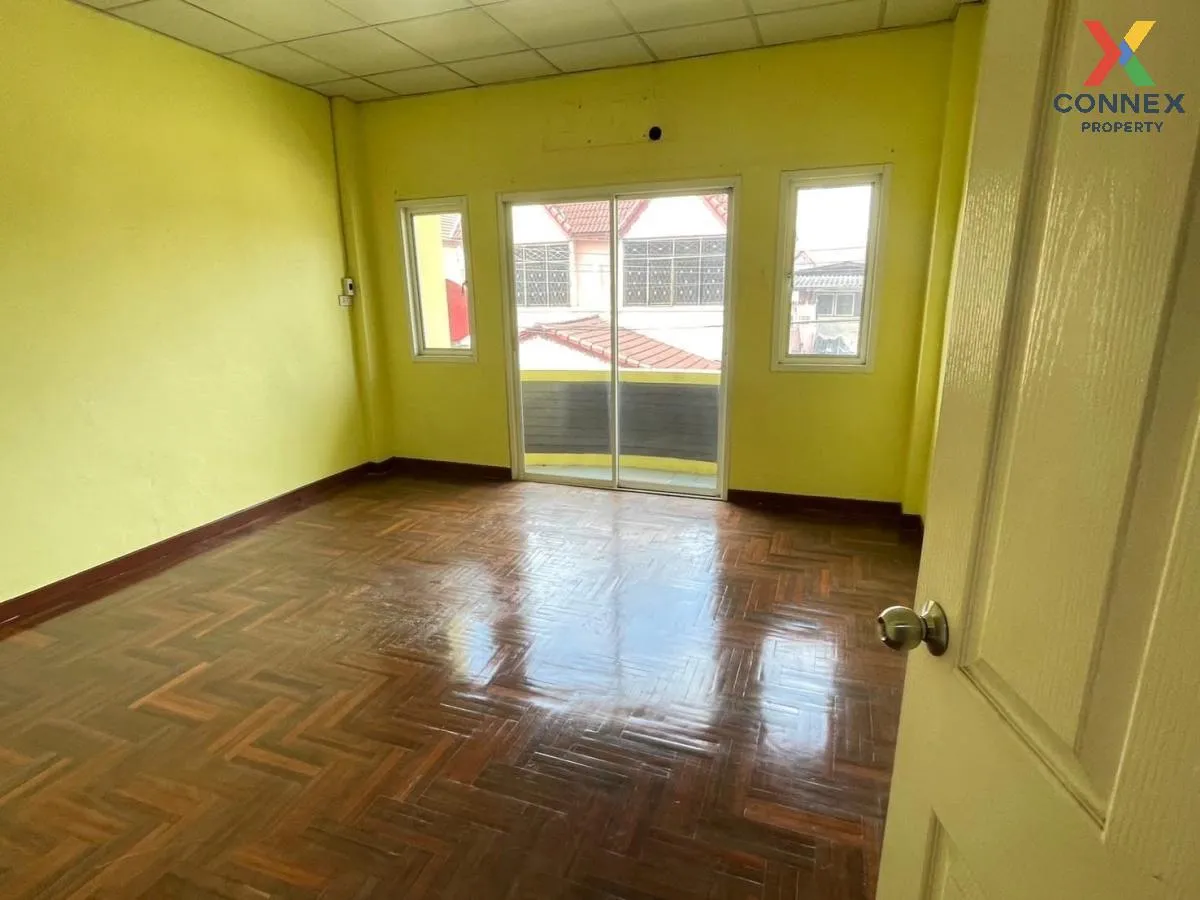 ขายทาวน์เฮ้าส์ 3 ชั้น ซอยลาดปลาเค้า 51 จรเข้บัว เขต ลาดพร้าว กรุง 3