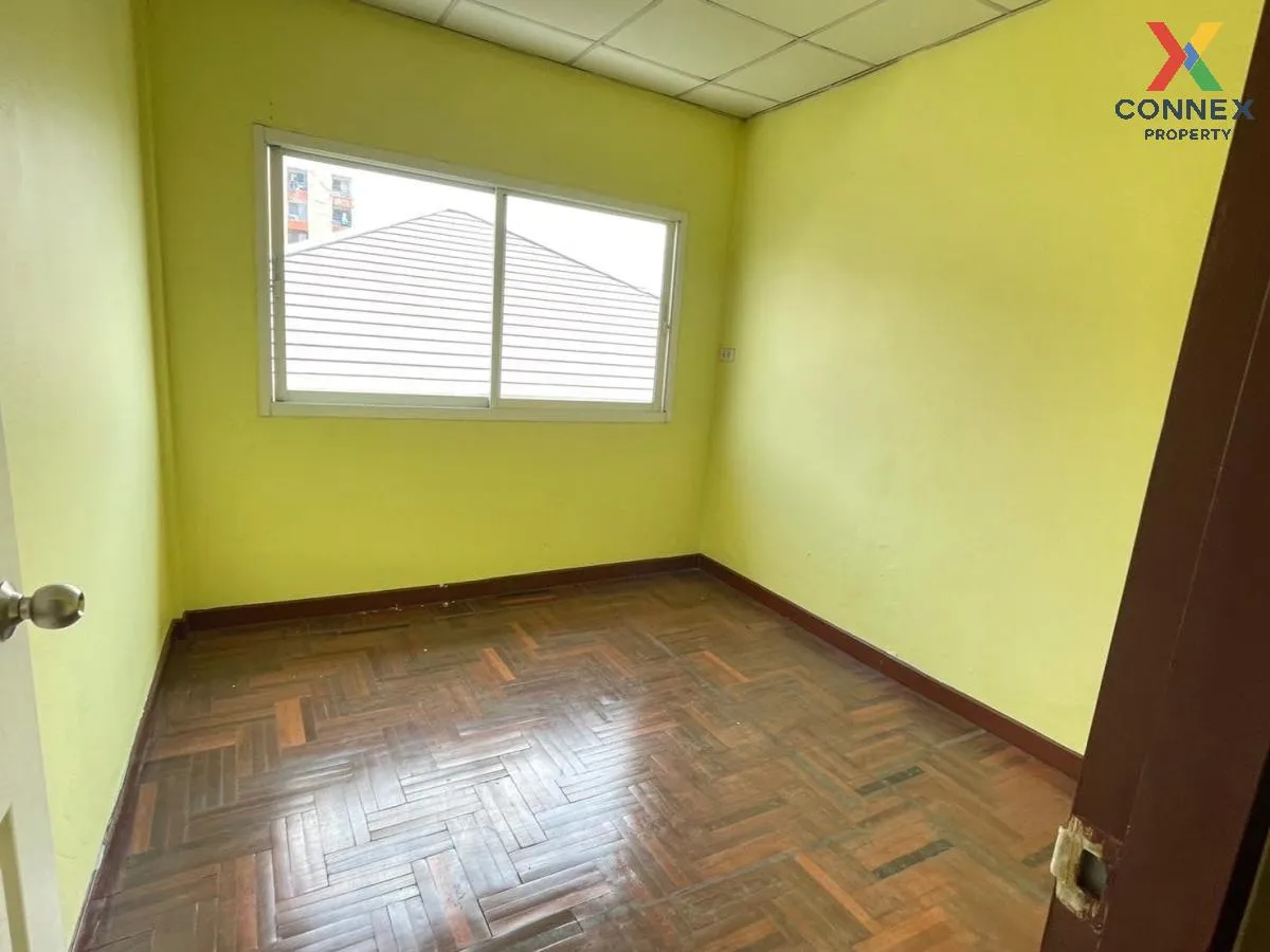 ขายทาวน์เฮ้าส์ 3 ชั้น ซอยลาดปลาเค้า 51 จรเข้บัว เขต ลาดพร้าว กรุง