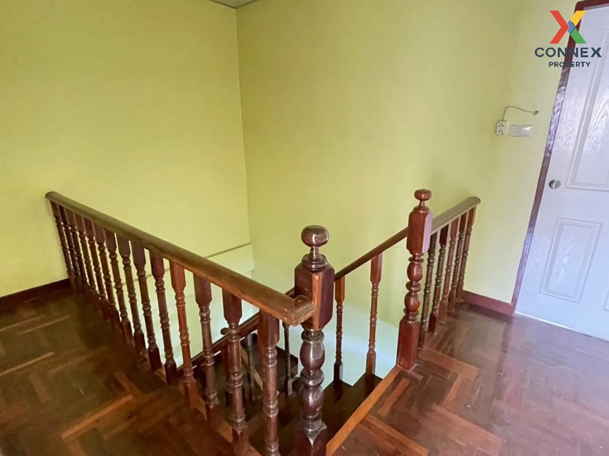 ขายทาวน์เฮ้าส์ 3 ชั้น ซอยลาดปลาเค้า 51 จรเข้บัว เขต ลาดพร้าว กรุง 4