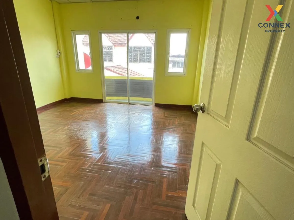 ขายทาวน์เฮ้าส์ 3 ชั้น ซอยลาดปลาเค้า 51 จรเข้บัว เขต ลาดพร้าว กรุง 2