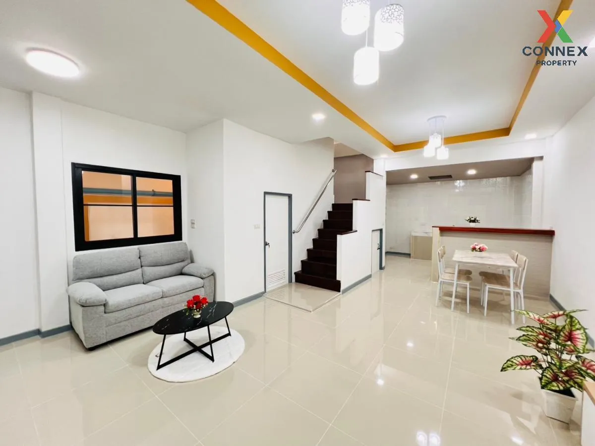 ขายทาวน์เฮ้าส์/ทาวน์โฮม  บ้านศุภากร รีโนเวทใหม่ ไทรน้อย ไทรน้อย น