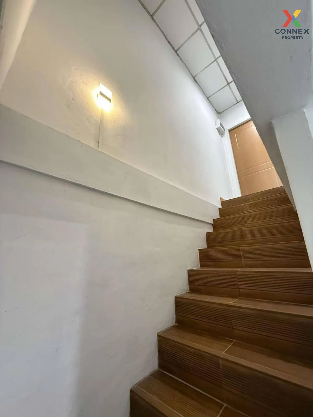 ขายทาวน์เฮ้าส์/ทาวน์โฮม  บ้านสวนเลขที่ 5 รีโนเวทใหม่ ท่าทราย เมือ