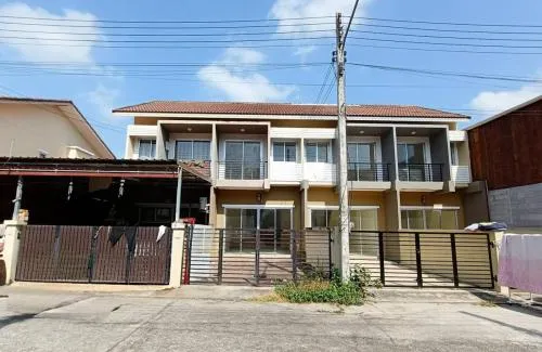 ขายทาวน์เฮ้าส์/ทาวน์โฮม  บ้านนารายา 5 มะขามเตี้ย เมืองสุราษฎร์ธานี สุราษฎร์ธานี CX-116470