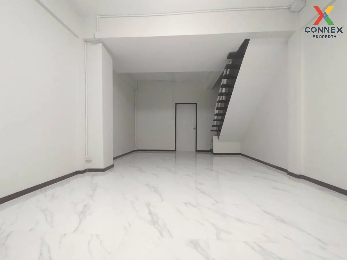 For Sale Townhouse/Townhome  , Yuli Pak Nam , Pak Nam , Mueang Sa 3