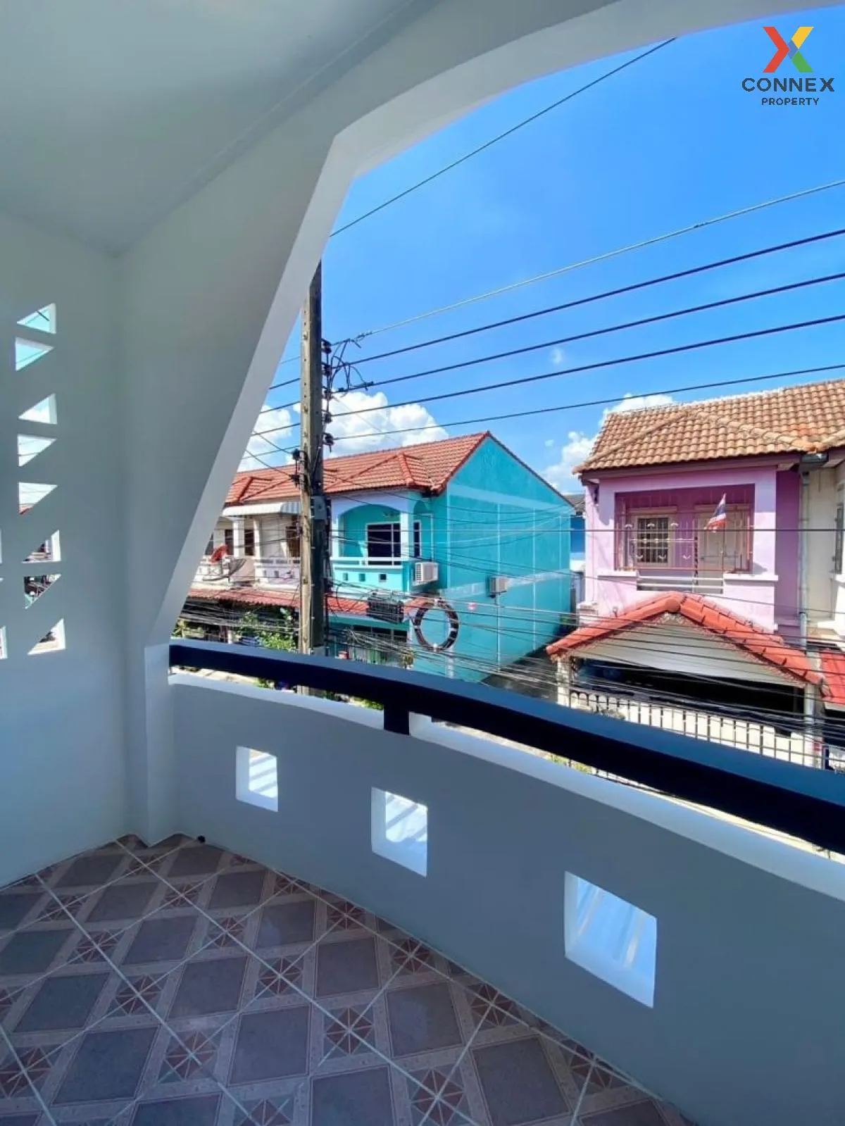 For Sale Townhouse/Townhome  , Lert Ubon Lam Luk Ka Khlong 5 , ne