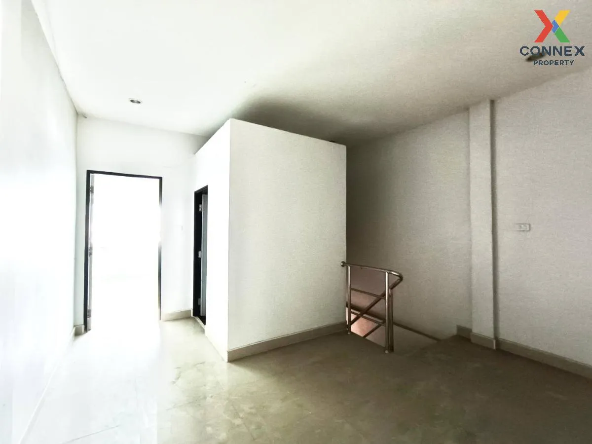 ขายอาคารพาณิชย์ ซีทาวน์โมเดร์นเพลส ห้องมุม หน้ากว้าง วัดประดู่ เม ขายอาคารพาณิชย์ ซีทาวน์โมเดร์นเพลส ห้องมุม หน้ากว้าง วัดประดู่ เม