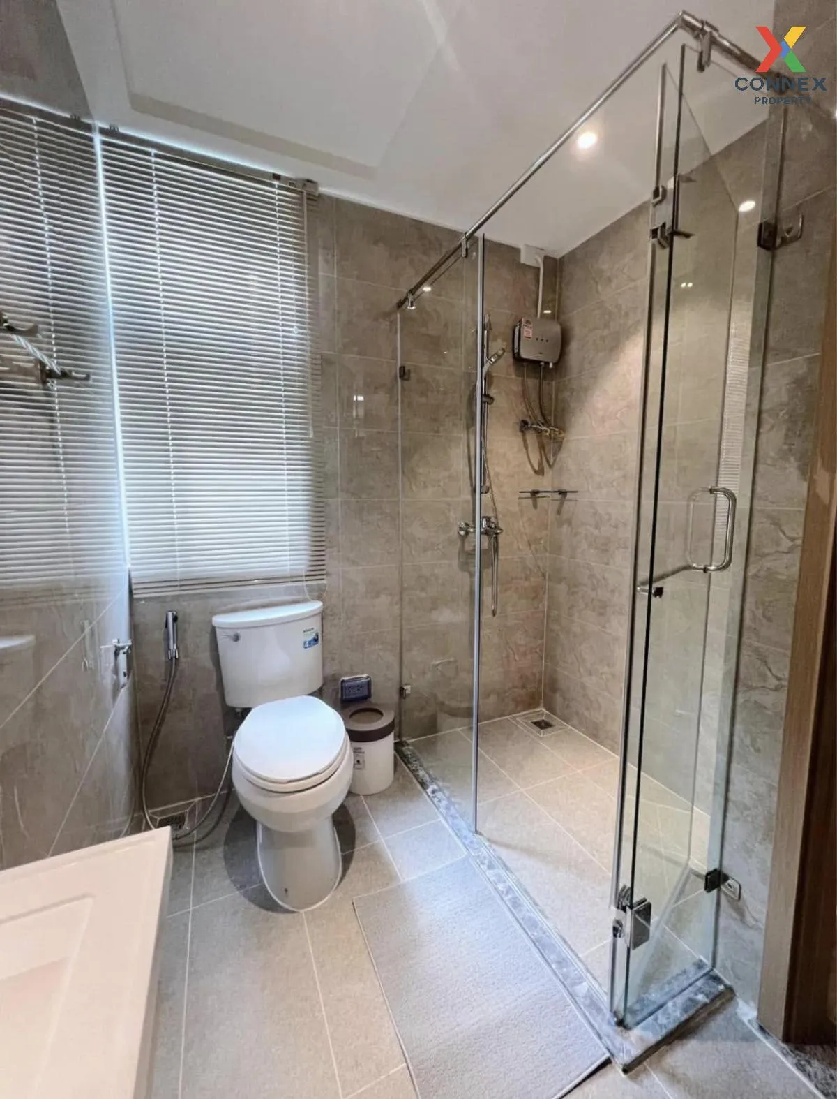 เช่าคอนโด  รีเกิล สาทร - นราธิวาส BTS-ช่องนนทรี ทุ่งมหาเมฆ เขต สา