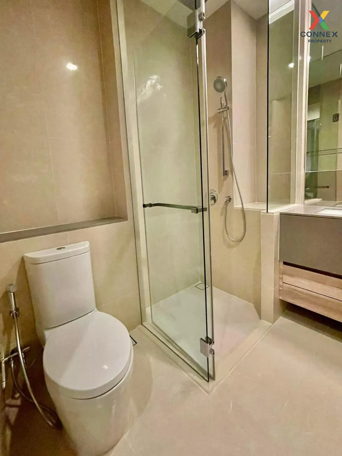 For Rent Condo , The Esse Asoke , BTS-Asok , Khlong Toei Nuea , W