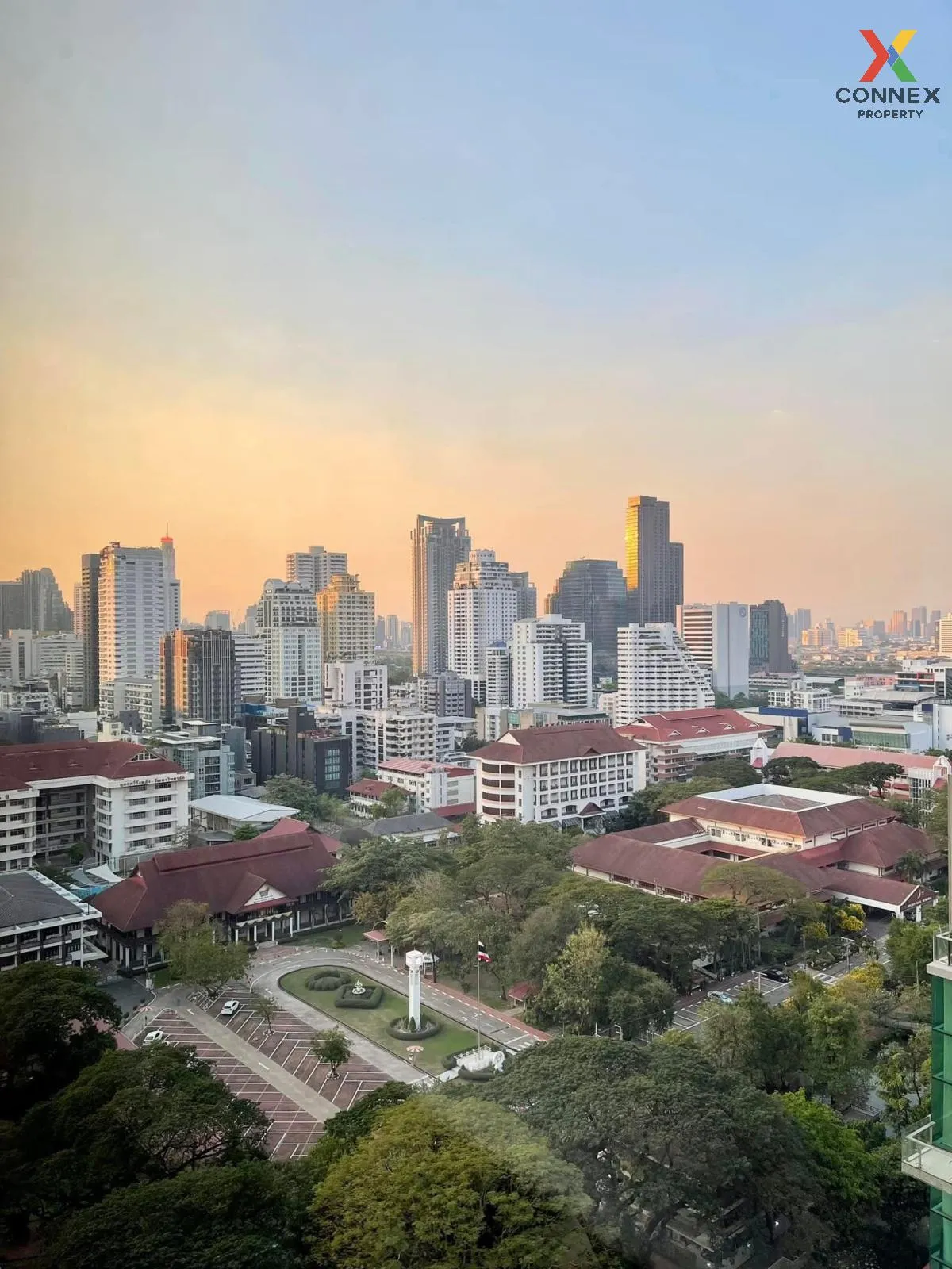 For Rent Condo , The Esse Asoke , BTS-Asok , Khlong Toei Nuea , W