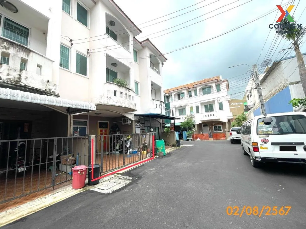 For Sale Townhouse/Townhome  , Home In Town Nawamin 163 , Nuan Ch 2