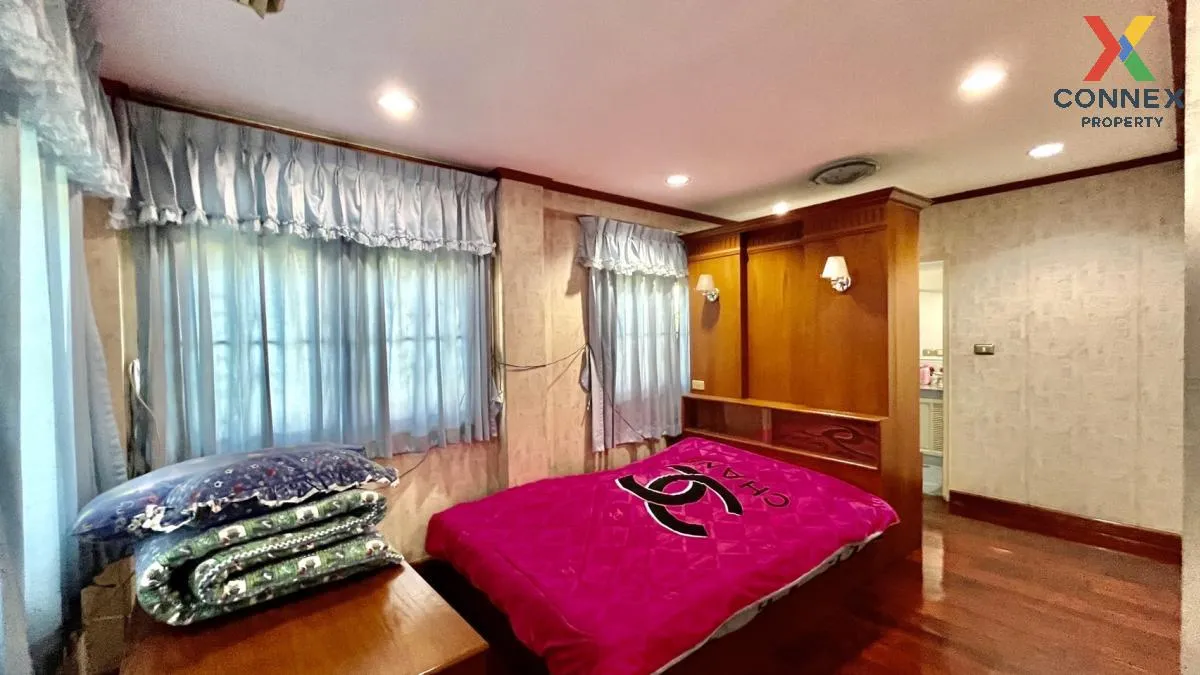 For Rent 3-storey detached house, Soi Bangna-Trad. , Bang Na Nuea