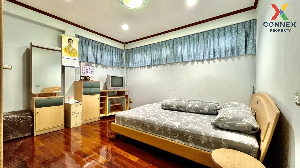 For Rent 3-storey detached house, Soi Bangna-Trad. , Bang Na Nuea