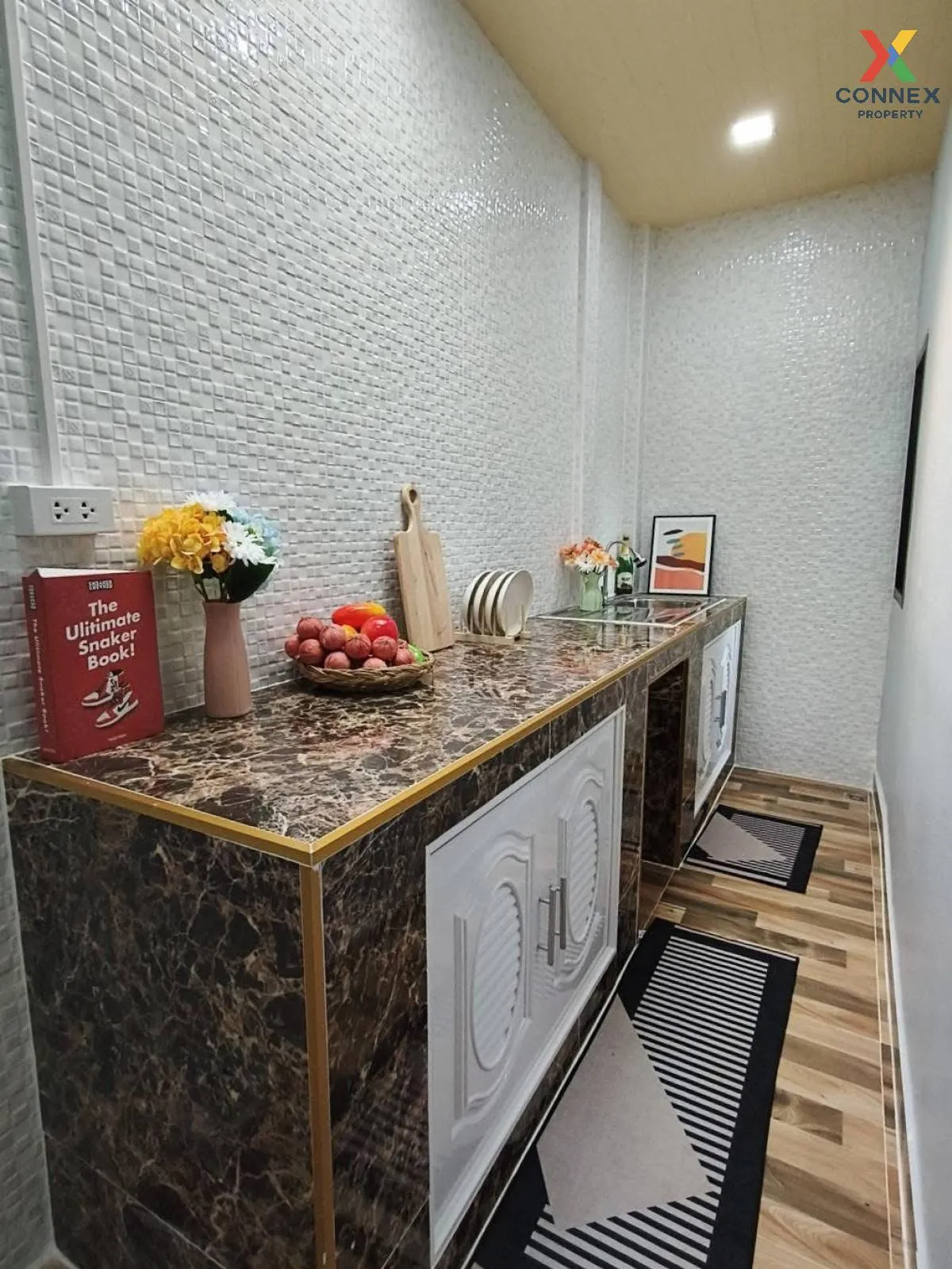 For Sale Townhouse/Townhome  , Baan Nanthawan 5 , newly renovated