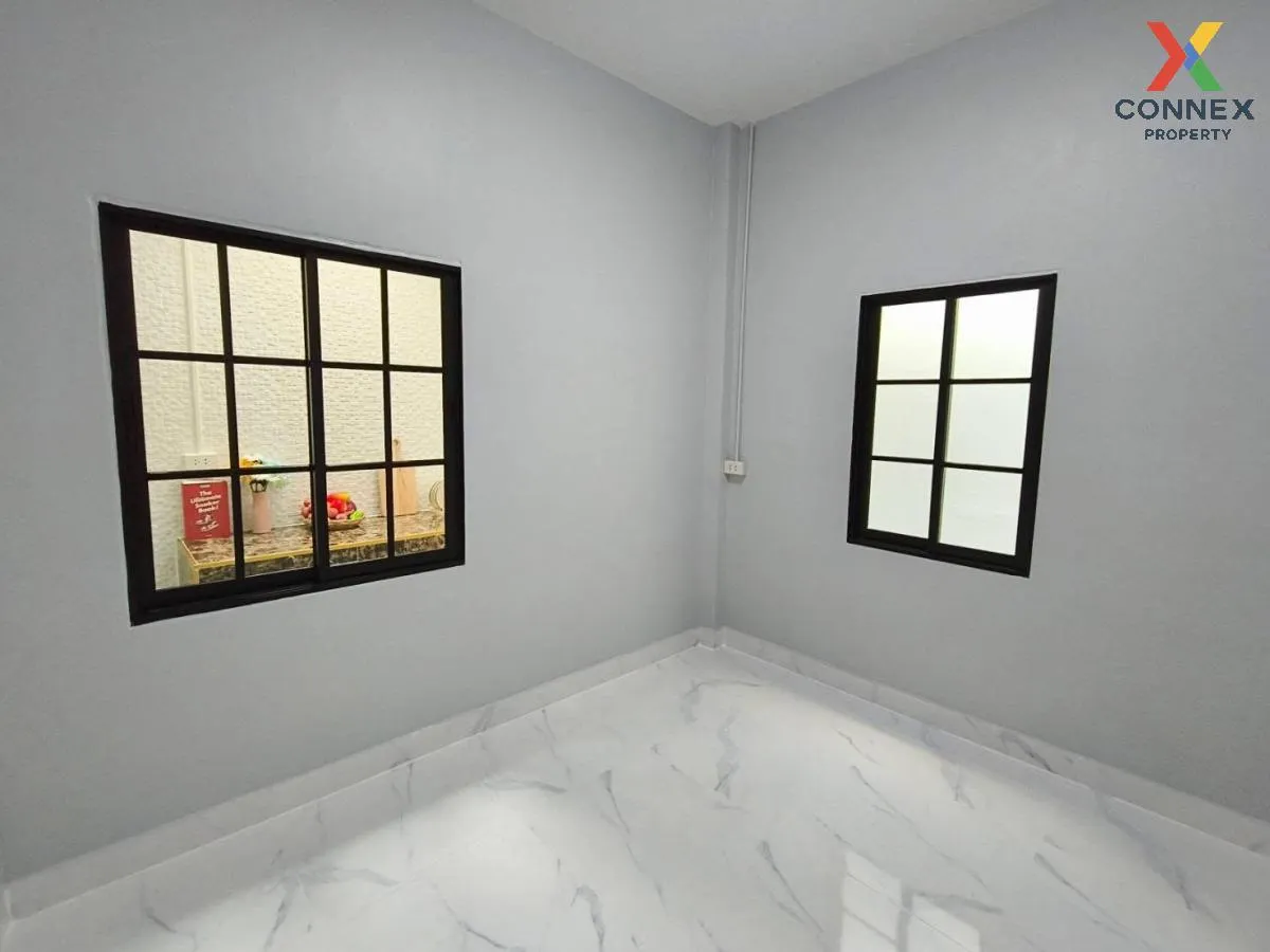 For Sale Townhouse/Townhome  , Baan Nanthawan 5 , newly renovated