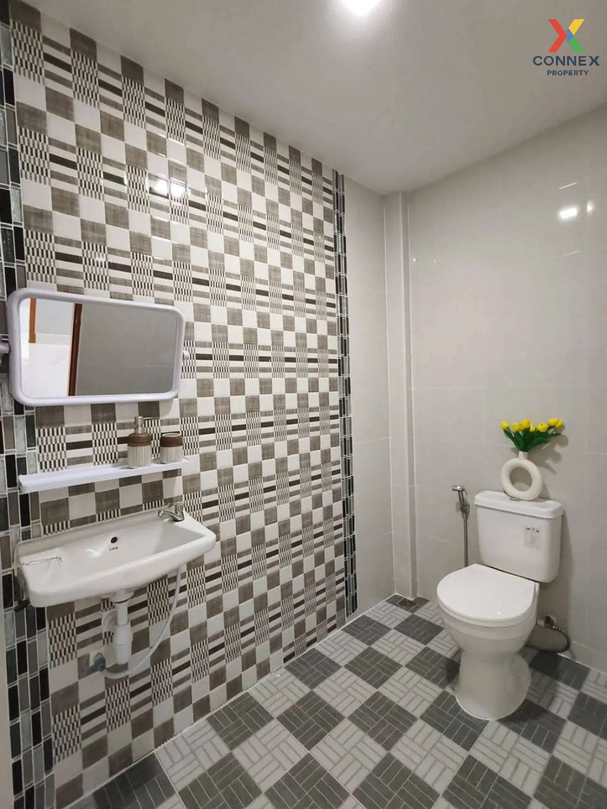 For Sale Townhouse/Townhome  , Baan Nanthawan 5 , newly renovated