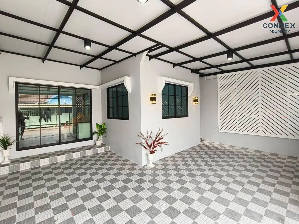 For Sale Townhouse/Townhome  , Baan Nanthawan 5 , newly renovated 3