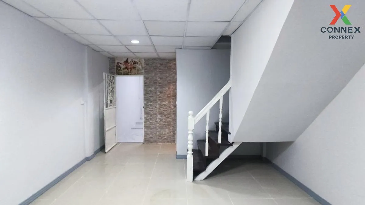 For Sale Townhouse/Townhome  , Baan Rin Thong , newly renovated , 3