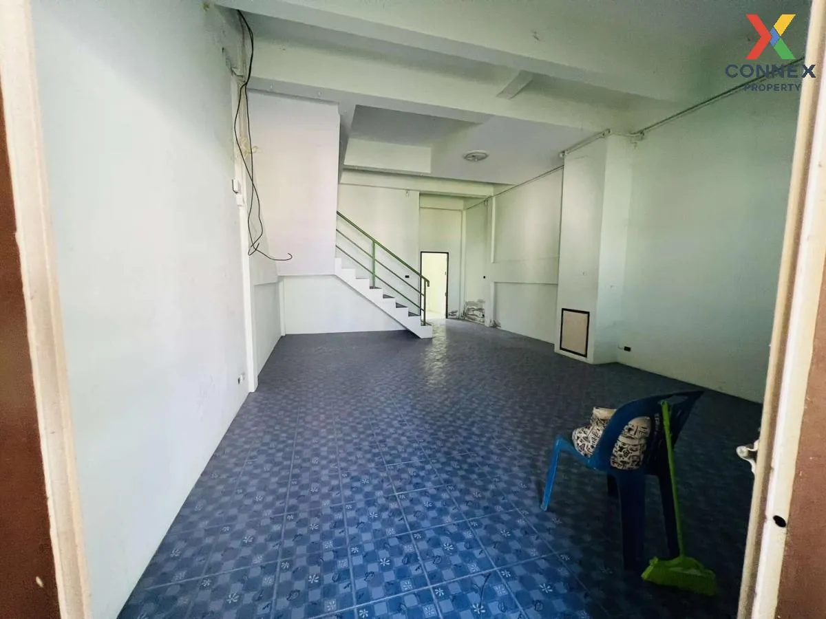 ขายทาวน์เฮ้าส์ 2ชั้น ย่านสมอโพรง ซอยชลประทาน 40 หัวหิน หัวหิน ประ 3