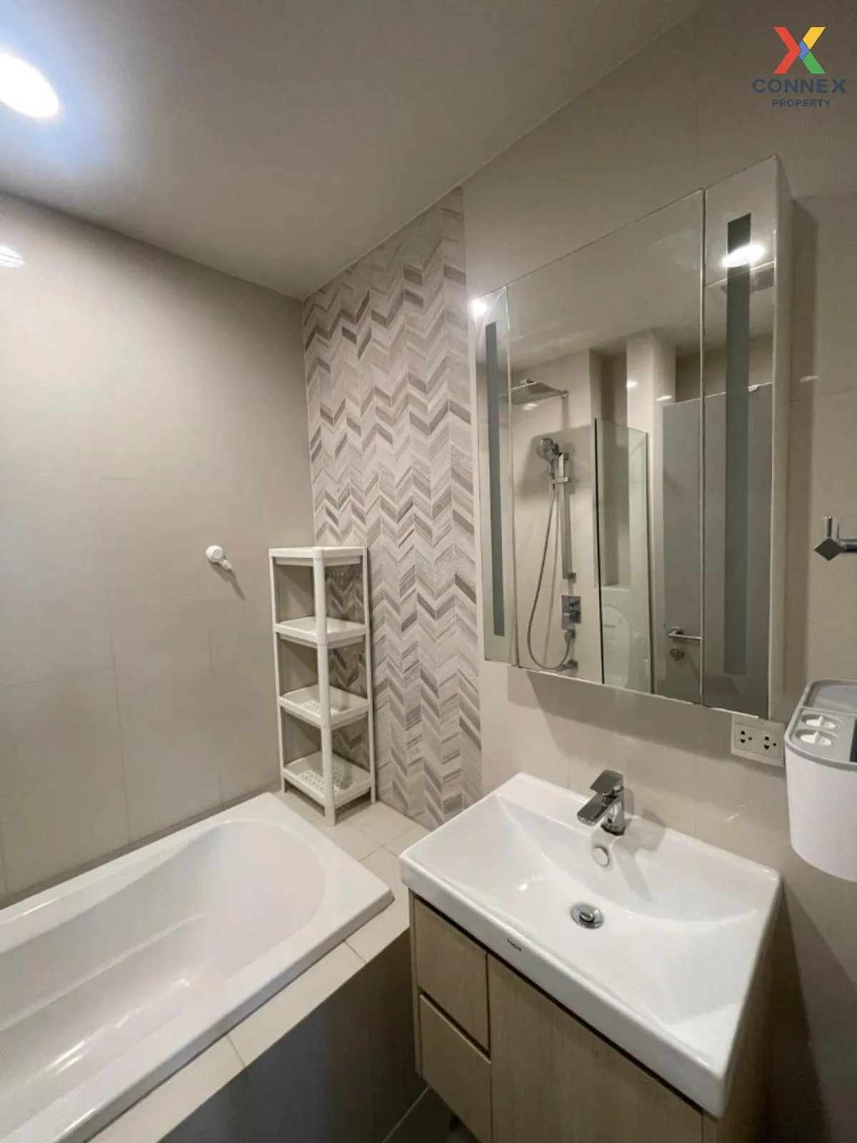 For Rent Condo , Oka Haus Sukhumvit 36 , BTS-Thong Lo , Khlong Ta