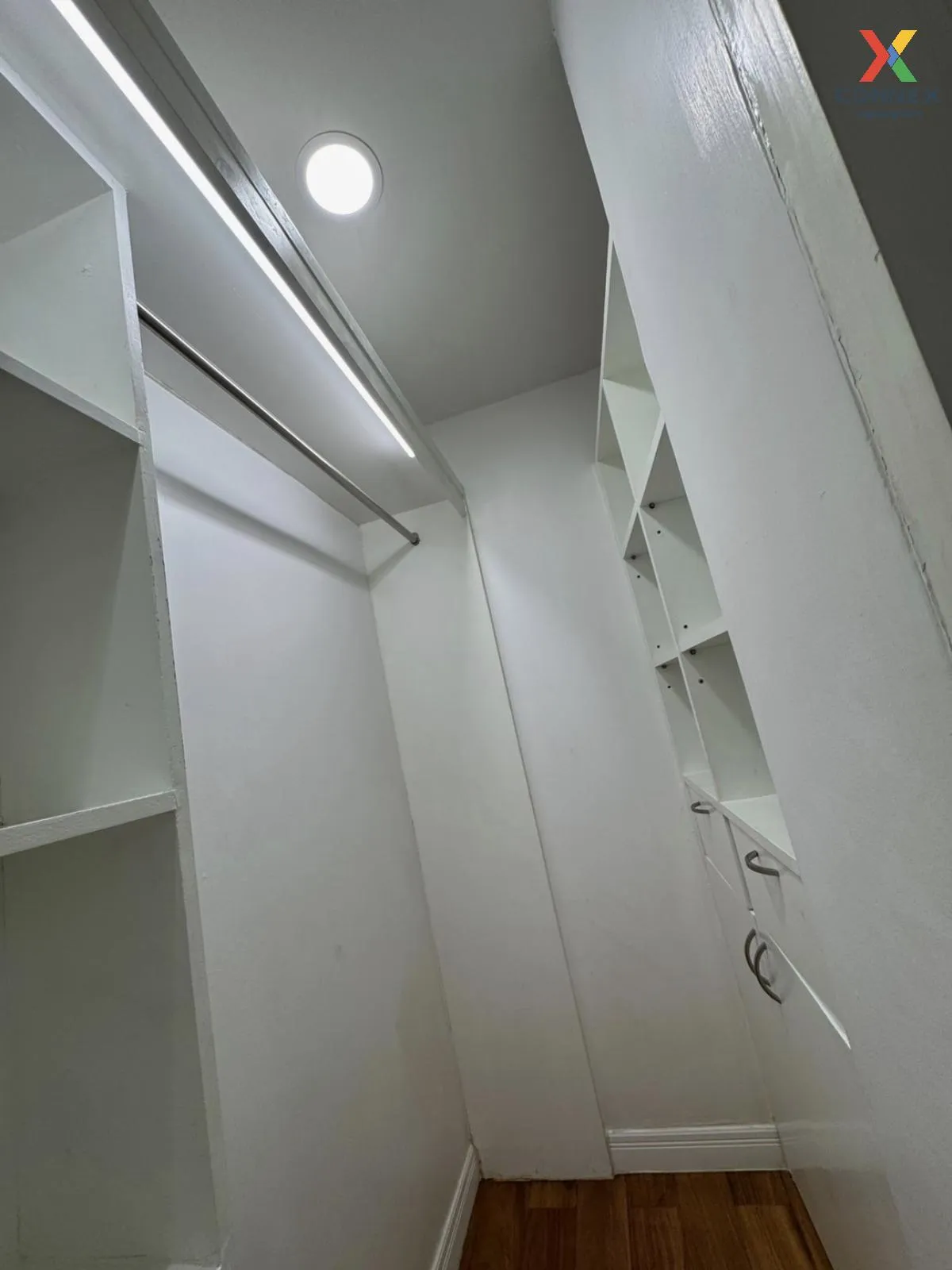 เช่าคอนโด  บ้าน ถนน สารสิน BTS-สถานีราชดำริ ลุมพินี เขต ปทุมวัน ก