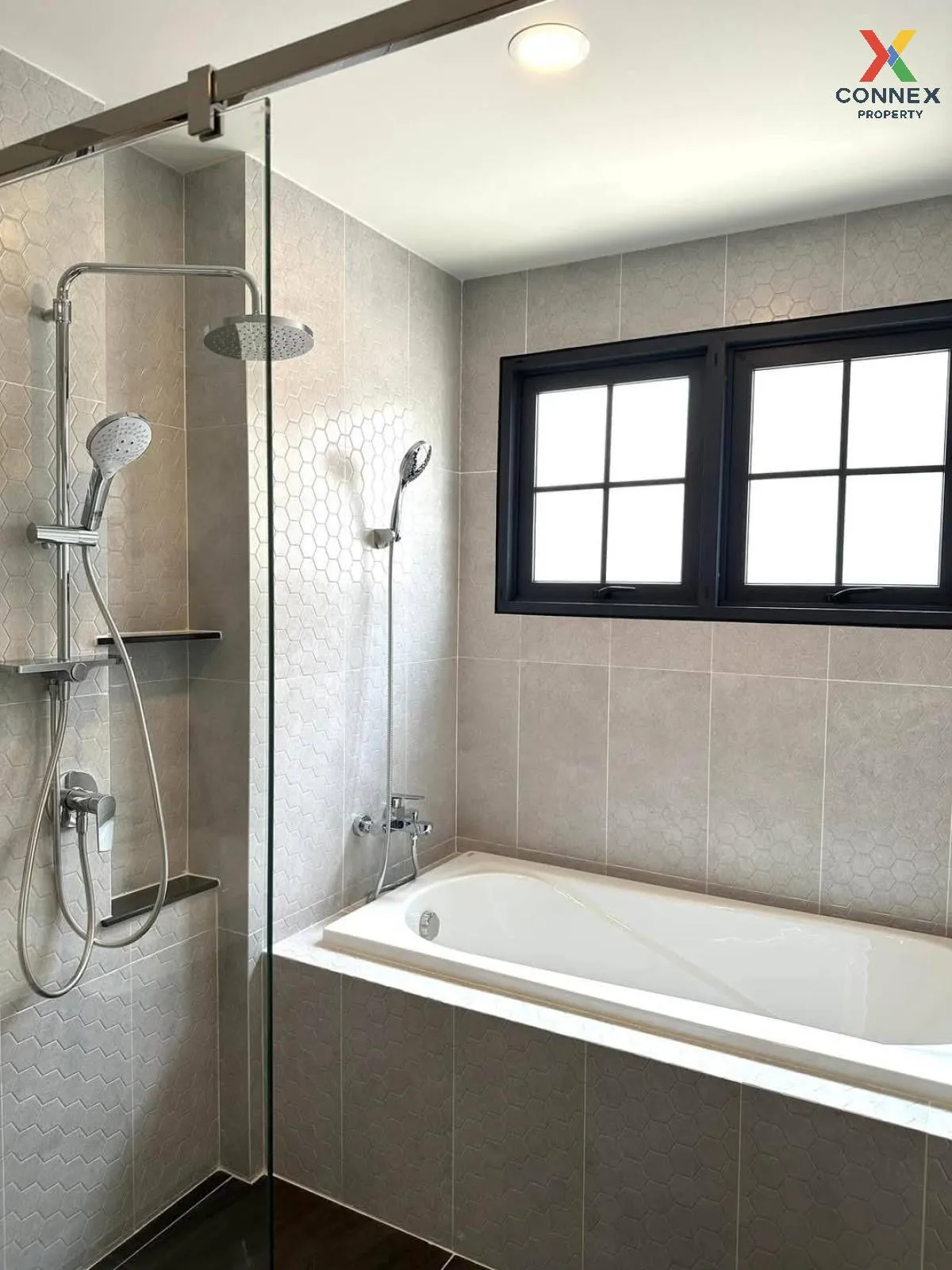 For Rent House , Centro Bangna , wide frontage , Bang Kaeo , Bang