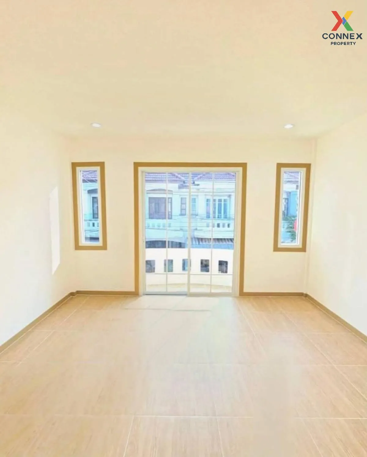 For Sale Townhouse/Townhome  , Parichat Village 345 , Bang Khu Wa