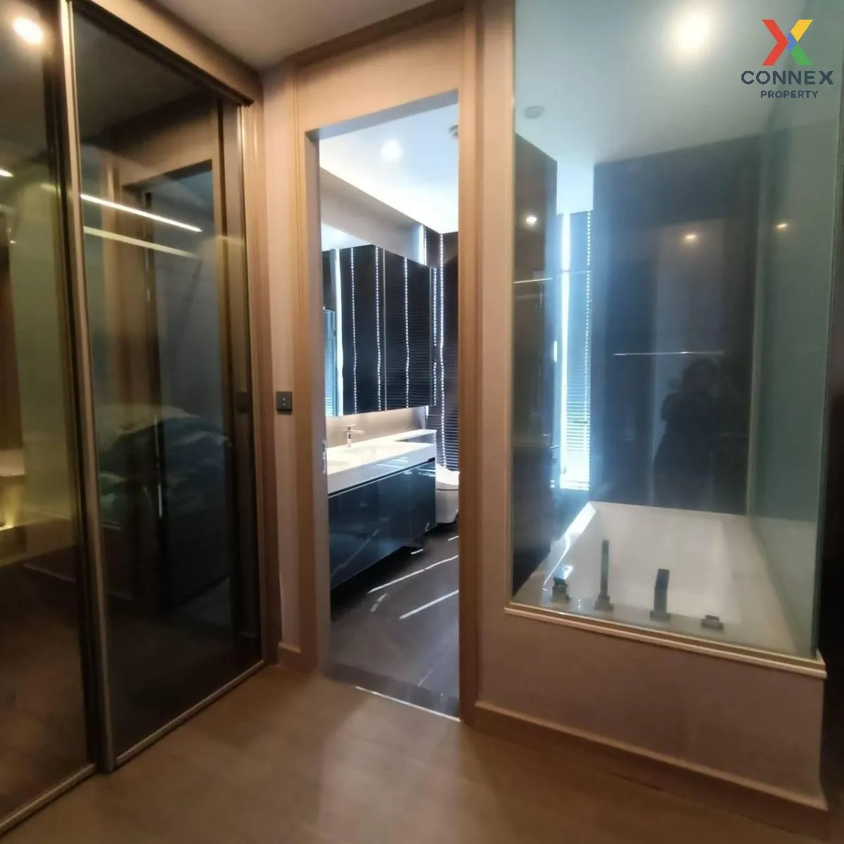 เช่าคอนโด  ดิ เอส แอท สิงห์คอมเพล็กซ์ MRT-เพชรบุรี บางกะปิ เขต ห้