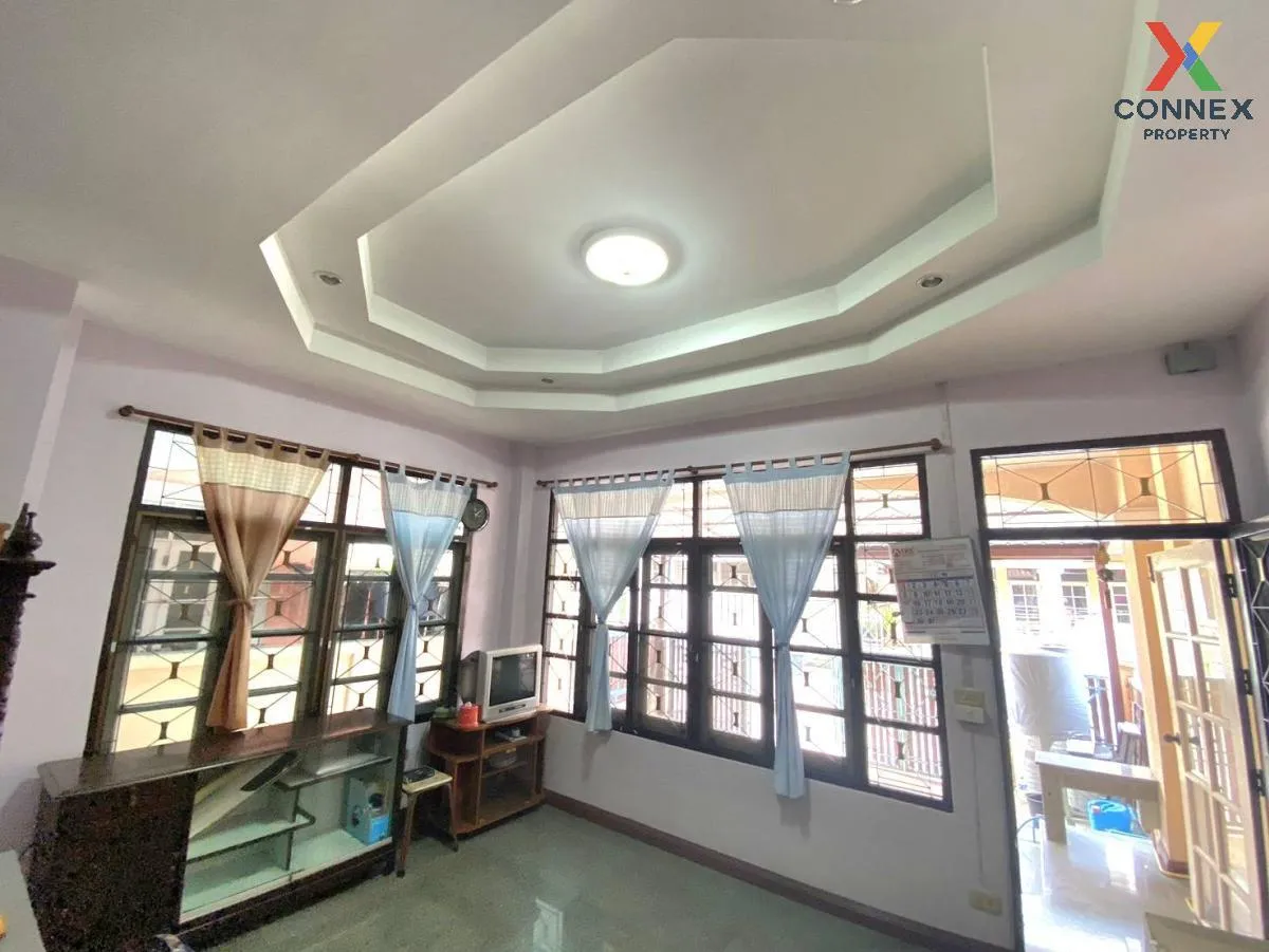 For Sale Townhouse/Townhome  , Nanthana Garden Rangsit , wide fro