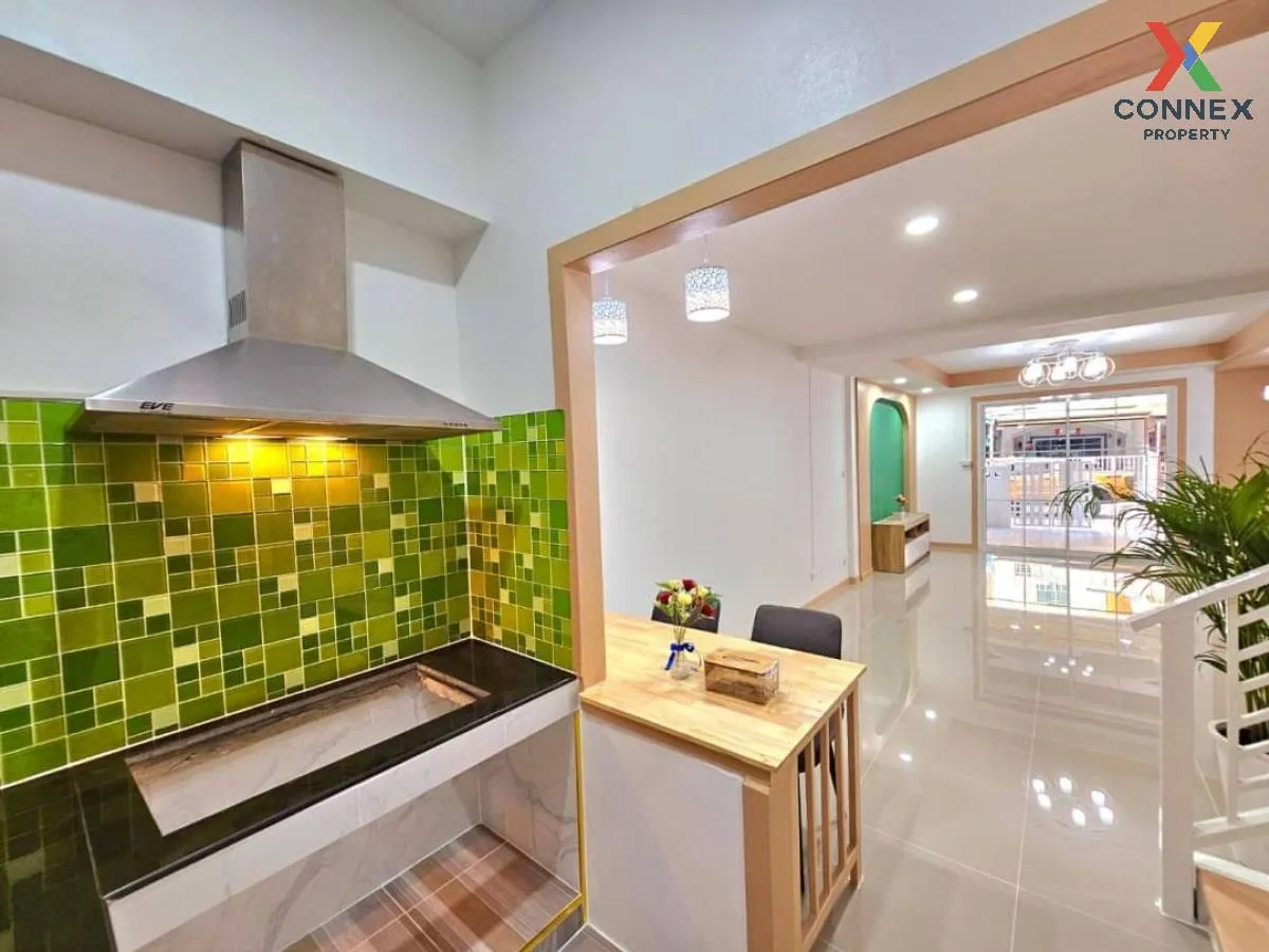 ขายทาวน์เฮ้าส์/ทาวน์โฮม  บ้านพิชาดา รีโนเวทใหม่ พิมลราช บางบัวทอง