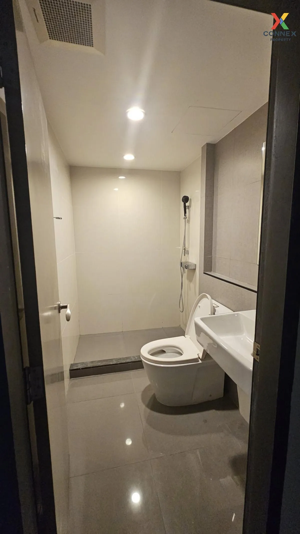 ขายคอนโด  เวรี่ 2 สุขุมวิท 72 BTS-แบริ่ง สำโรงเหนือ เมืองสมุทรปรา