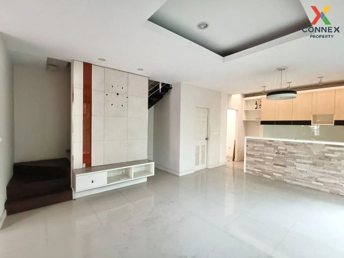 ขายทาวน์เฮ้าส์/ทาวน์โฮม  เมอริท เพลส ลาดพร้าว 87 คลองเจ้าคุณสิงห์ ขายทาวน์เฮ้าส์/ทาวน์โฮม  เมอริท เพลส ลาดพร้าว 87 คลองเจ้าคุณสิงห์