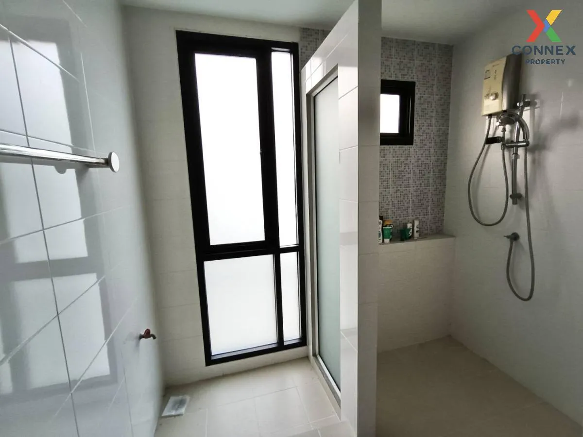 ขายทาวน์เฮ้าส์/ทาวน์โฮม  เมอริท เพลส ลาดพร้าว 87 คลองเจ้าคุณสิงห์ ขายทาวน์เฮ้าส์/ทาวน์โฮม  เมอริท เพลส ลาดพร้าว 87 คลองเจ้าคุณสิงห์